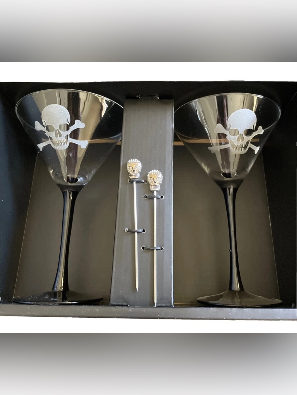 Moonlight Manor Skull Crossbones 10oz Martini Glasses w Skull Picks Set Of 2 NIB